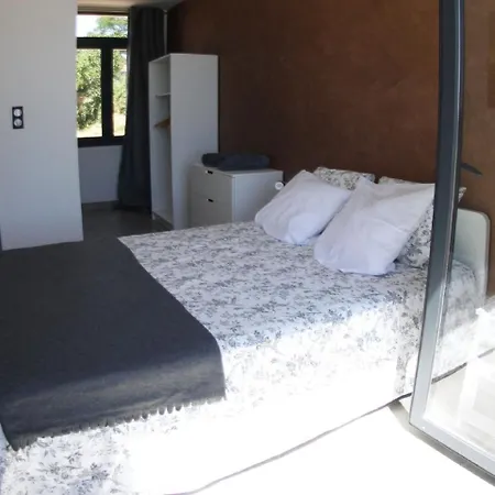 Spacious With Swimming Pool In *