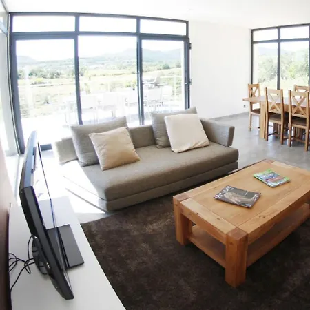 Spacious With Swimming Pool In *